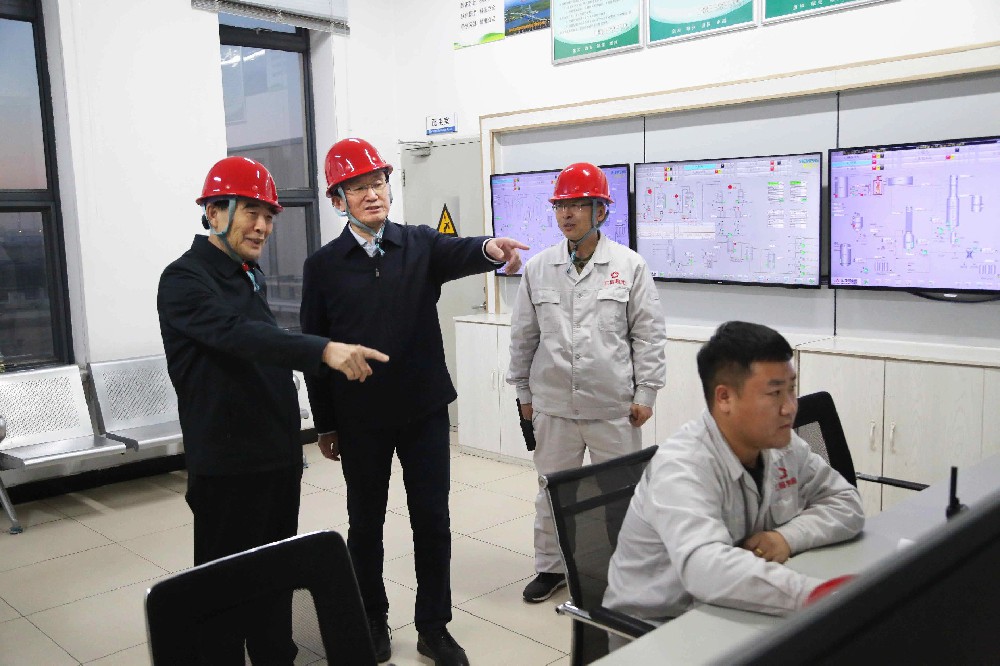 市委常委、副市長(zhǎng)，遼濱經(jīng)開(kāi)區(qū)黨工委書(shū)記韓尚富一行到我司就生產(chǎn)運(yùn)營(yíng)情況進(jìn)行調(diào)研